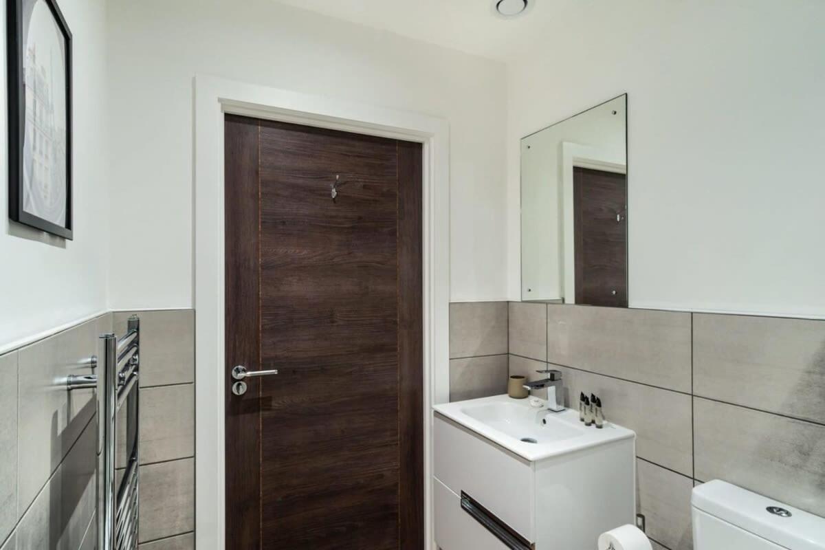 Stayzeni, Alexandra Rise Super 1 Bed Apartment